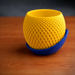 Küre Saksı – 3D Baskı Kafes Dokulu İki Parçalı Dekoratif Saksı - Sarı-Mavi