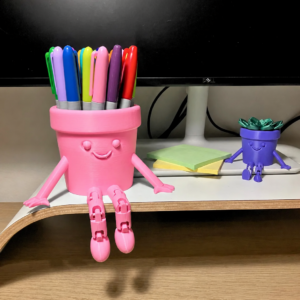 Hareketli Gülen Kalemlik – 3D Baskı Eklemli Masaüstü Organizer - Pembe