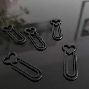 Kalp Figürlü Ataç – 3D Baskı 10'lu Set - Siyah