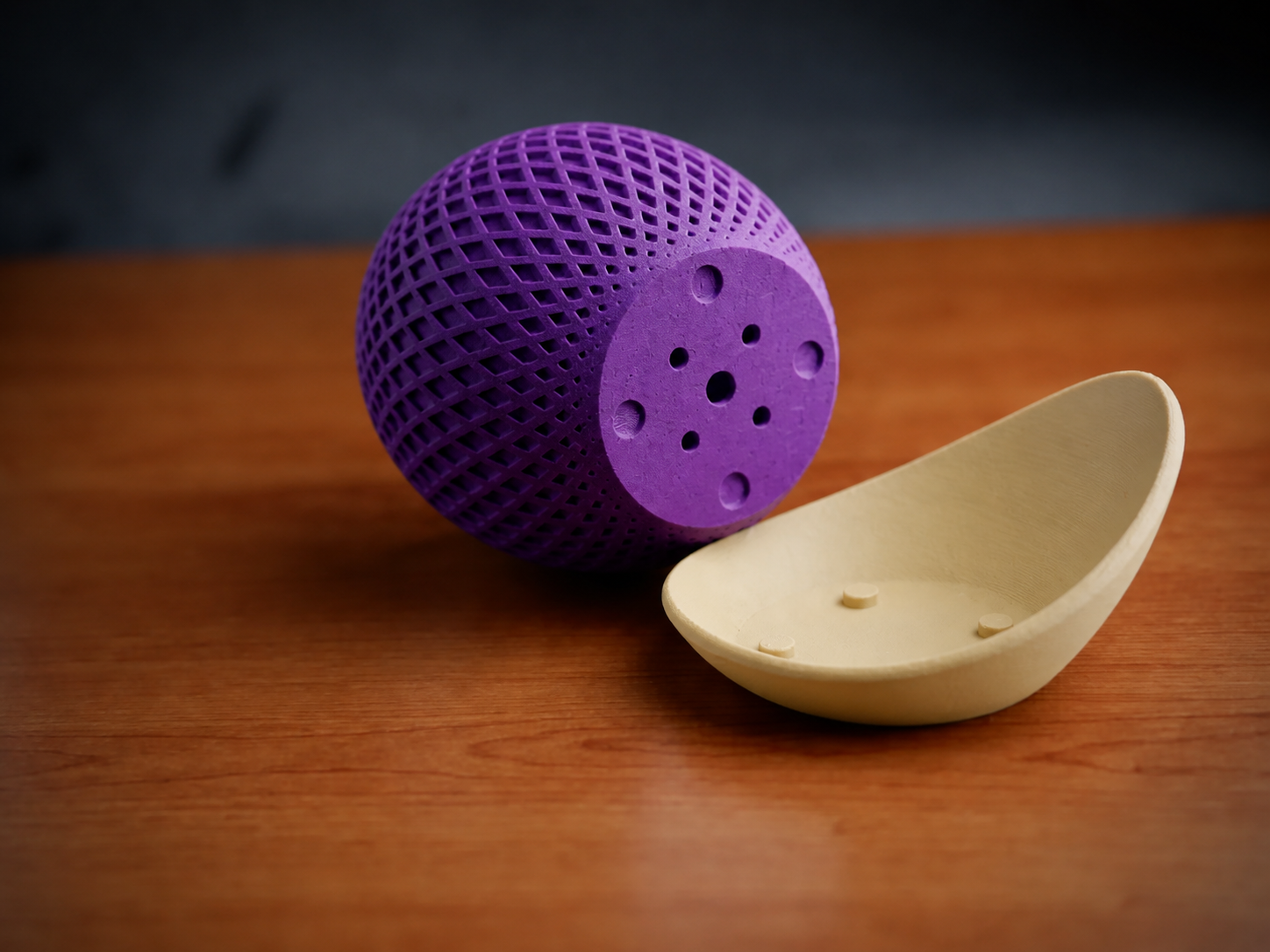 Küre Saksı – 3D Baskı Kafes Dokulu İki Parçalı Dekoratif Saksı - Mor-Bej - Görsel 2