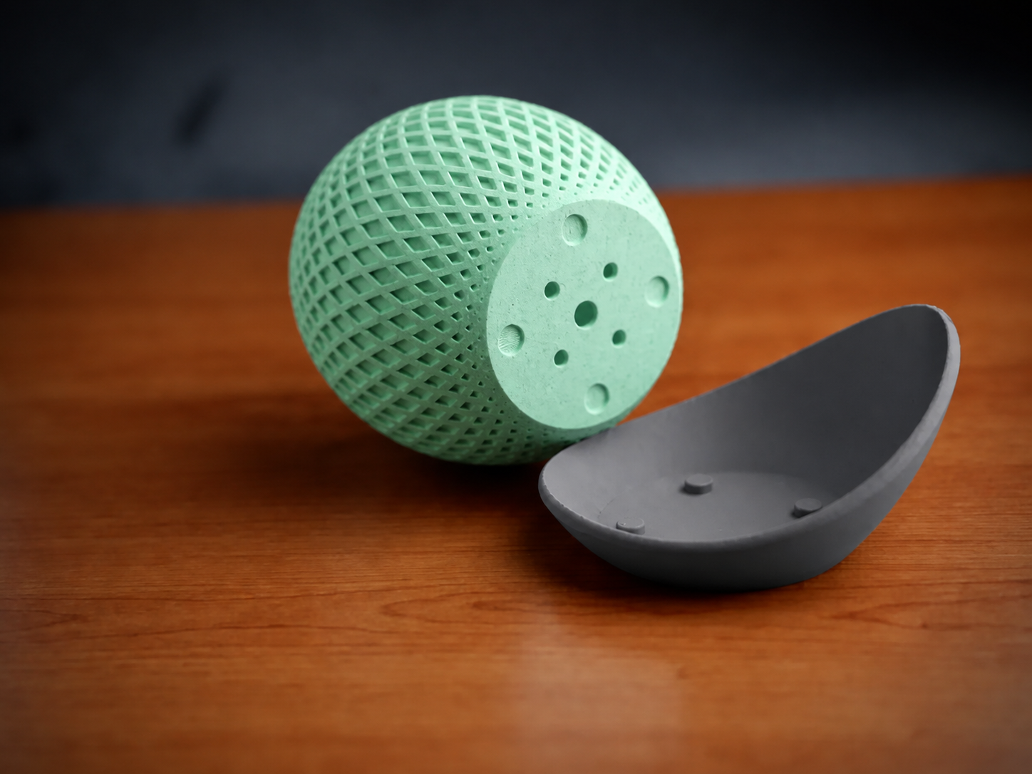 Küre Saksı – 3D Baskı Kafes Dokulu İki Parçalı Dekoratif Saksı - Mint-Gri - Görsel 2