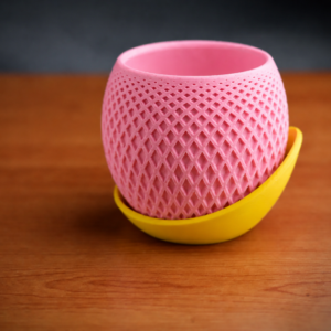 Küre Saksı – 3D Baskı Kafes Dokulu İki Parçalı Dekoratif Saksı - Pembe-Sarı