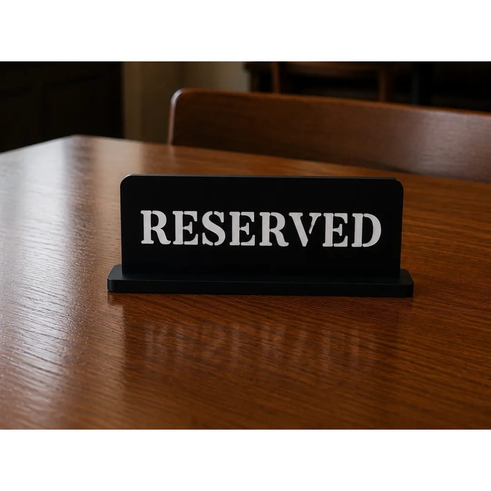 Reserved Yazılı Masa Standı